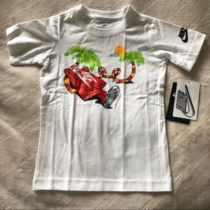 NWT Nike Boy’s Graphic T-Shirt Size 4T/XS